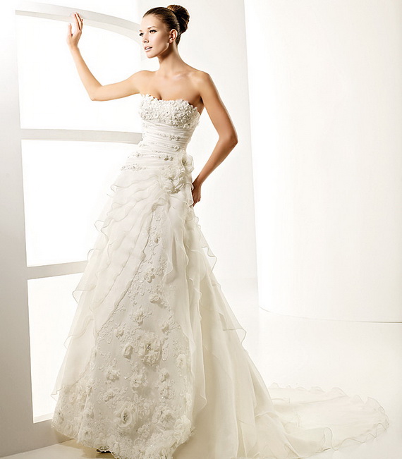Armani Wedding Dress  Armani wedding dress, Wedding dress prices,  Celebrity dresses